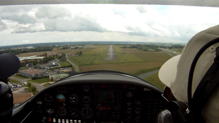 Atterrissage à Mâcon (LFLM)
